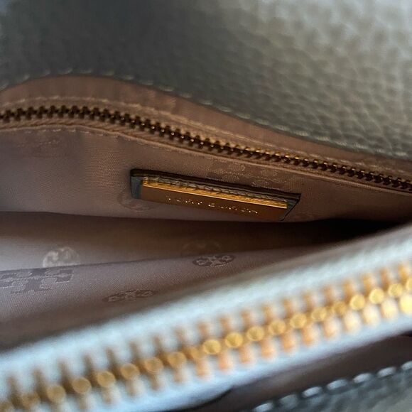 NWT . Tory Burch Britten Flap Shoulder Bag Blue Cloud - Picture 7 of 13